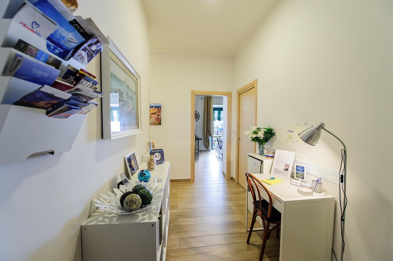 Margherita'S Apartment Salerno Exterior photo