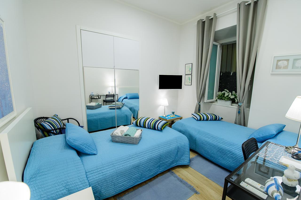 Margherita'S Apartment Salerno Exterior photo