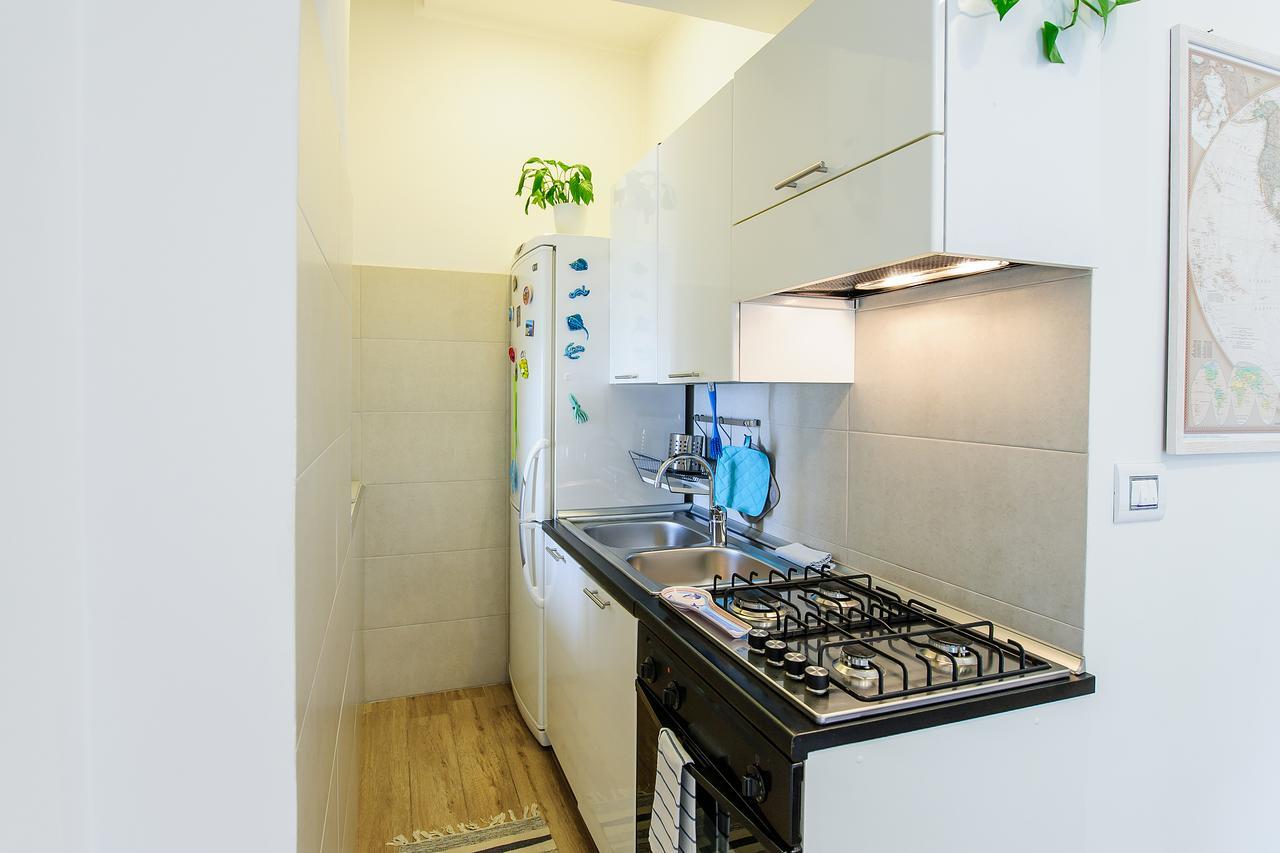 Margherita'S Apartment Salerno Exterior photo